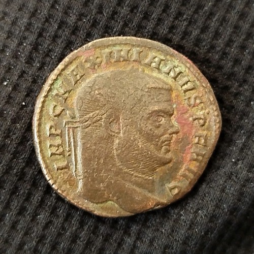 Moneta romana antica con