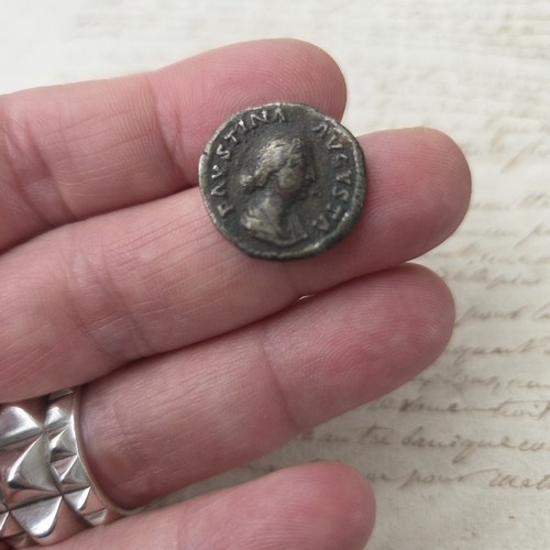 Antica moneta romana faustina - romana,